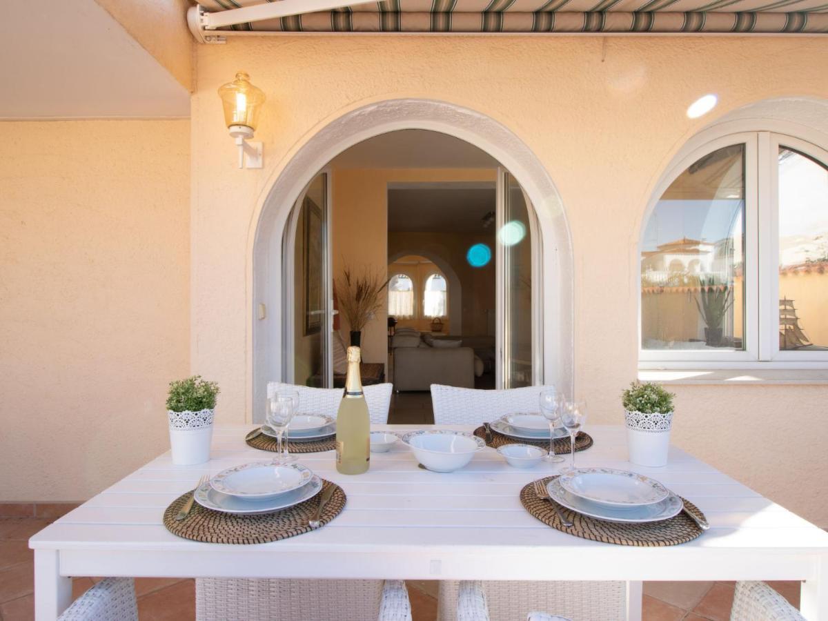 Holiday Home Bonica By Interhome Empuriabrava Eksteriør bilde