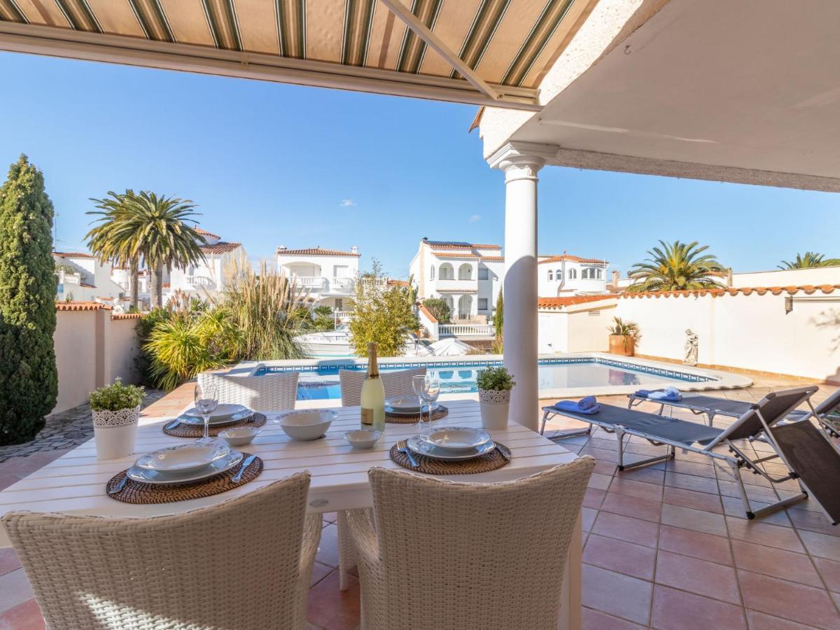 Holiday Home Bonica By Interhome Empuriabrava Eksteriør bilde